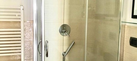 Квартира с 5 комнатами в Алассио, Италия № 136273 10