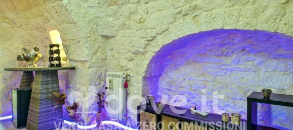 2 bedrooms Villa in Martina Franca, Italy No. 332780 8