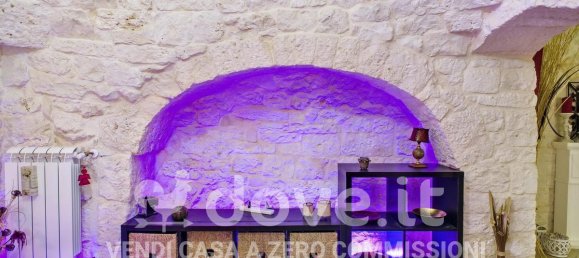 2 bedrooms Villa in Martina Franca, Italy No. 332780 9