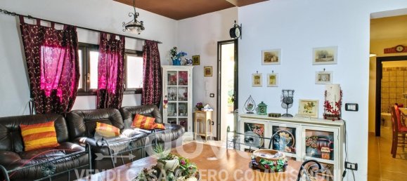 2 bedrooms Villa in Martina Franca, Italy No. 332780 19