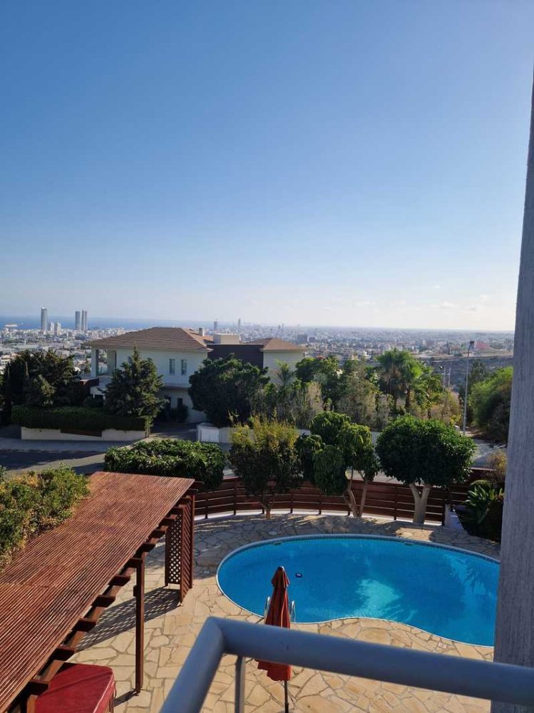 4 Schlafzimmer Villa in Germasogeia, Cyprus, Nr. 18460