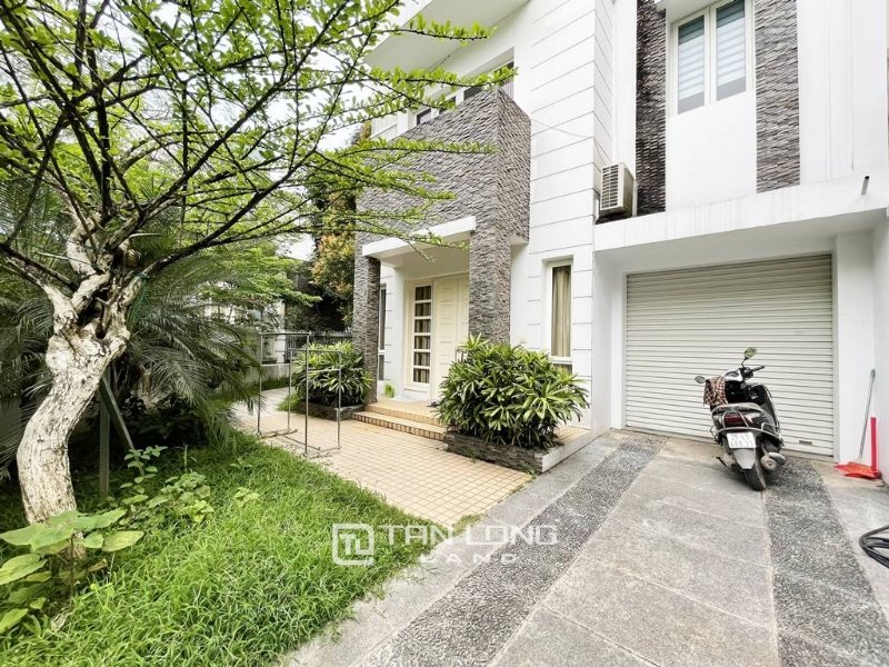 5 غرف نوم منزل في Tay Ho, Vietnam رقم 631