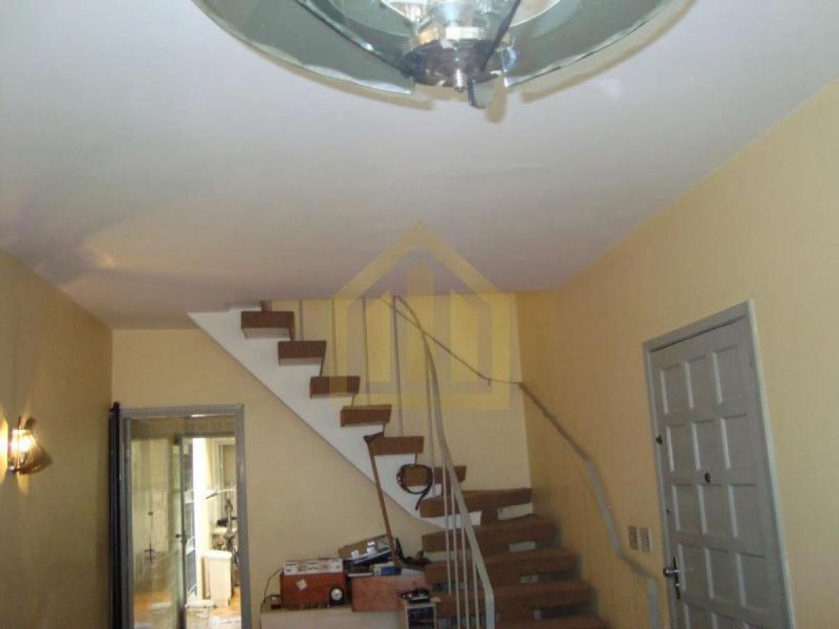 Дом с 3 спальнями в Сан-Паулу, Бразилия № 445759