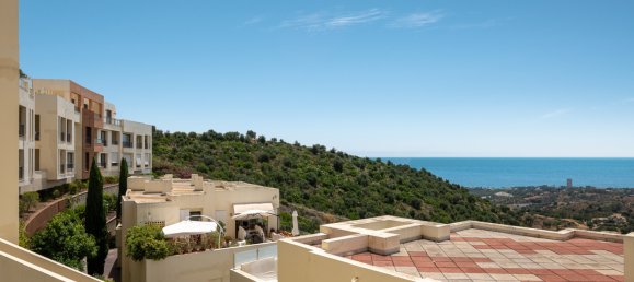 Apartamento de 3 dormitorios en Marbella, Spain No. 187005 28