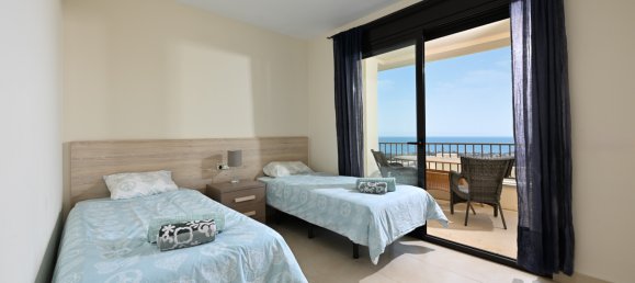 Apartamento de 3 dormitorios en Marbella, Spain No. 187005 17