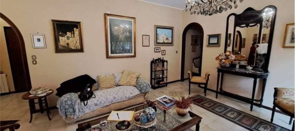 Apartamento de 3 dormitorios en Syracuse, Italy No. 268309 3