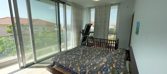 Villa de 6 dormitorios en Pyla, Cyprus No. 26526 13