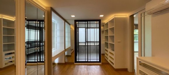 3 bedrooms Duplex in Khlong Toei, Thailand No. 4512 12