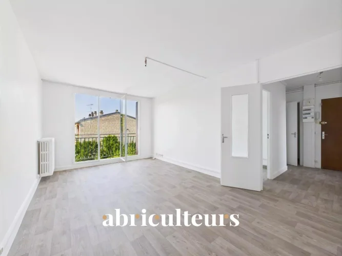 3 غرف نوم شقة في Epinay-sur-Seine, France رقم 327879