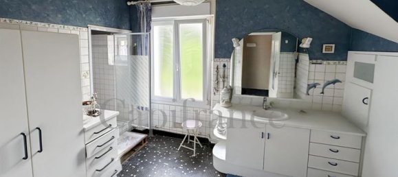 3 bedrooms House in Reims, France No. 224267 4