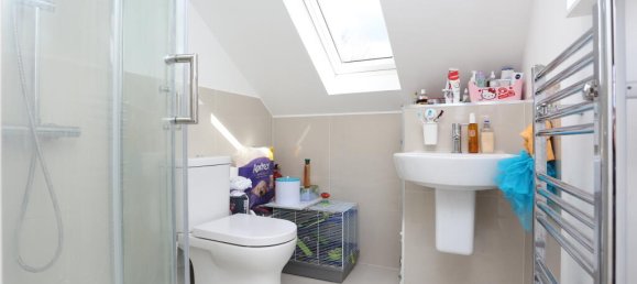 5 bedrooms House in Orpington, United Kingdom No. 10457 44