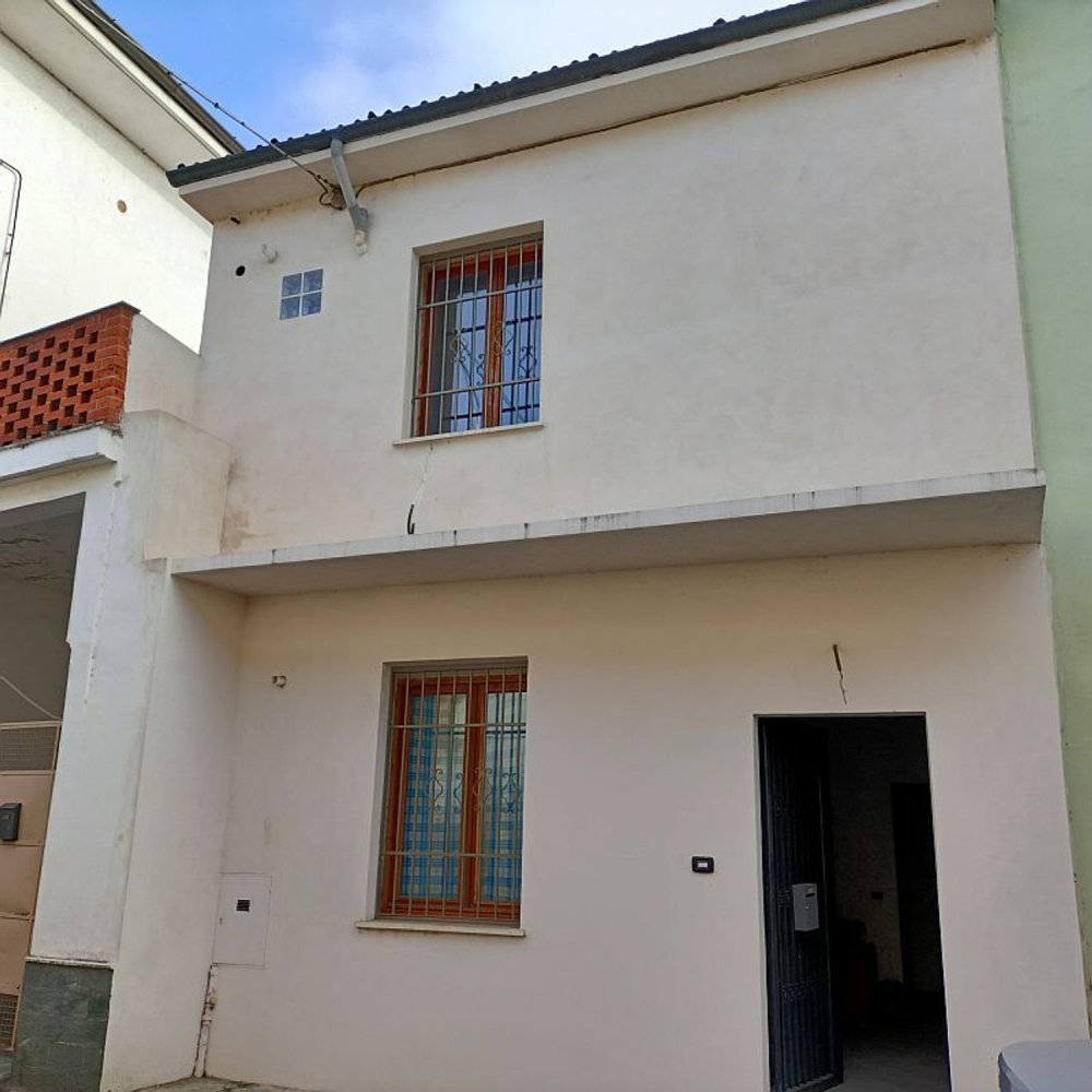 2 bedrooms House in Voghera, Italy No. 361330