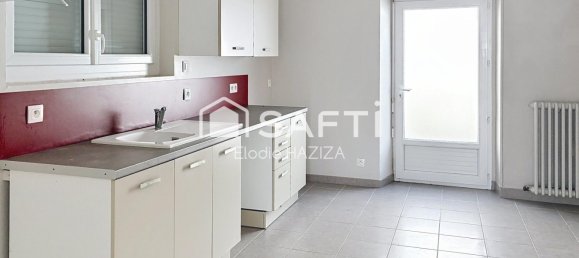 3 bedrooms House in Thenezay, France No. 280145 4