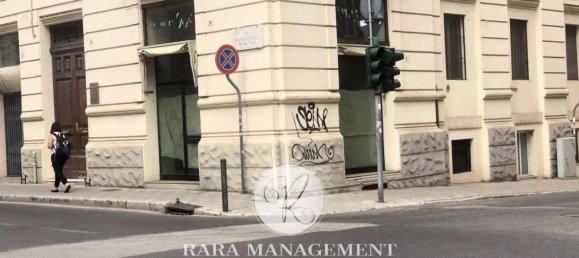 65m² Commercial property in Ancona, Italy No. 82815 10