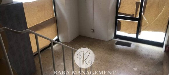 65m² Commercial property in Ancona, Italy No. 82815 9