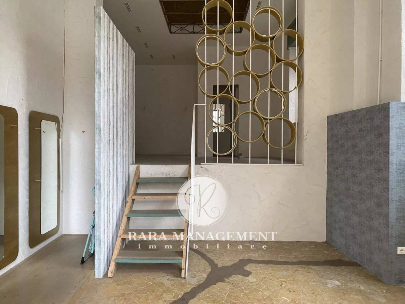 65m² Commercial property in Ancona, Italy No. 82815