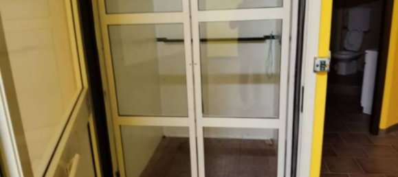 2 rooms Commercial property in Linguaglossa, Italy No. 251592 2