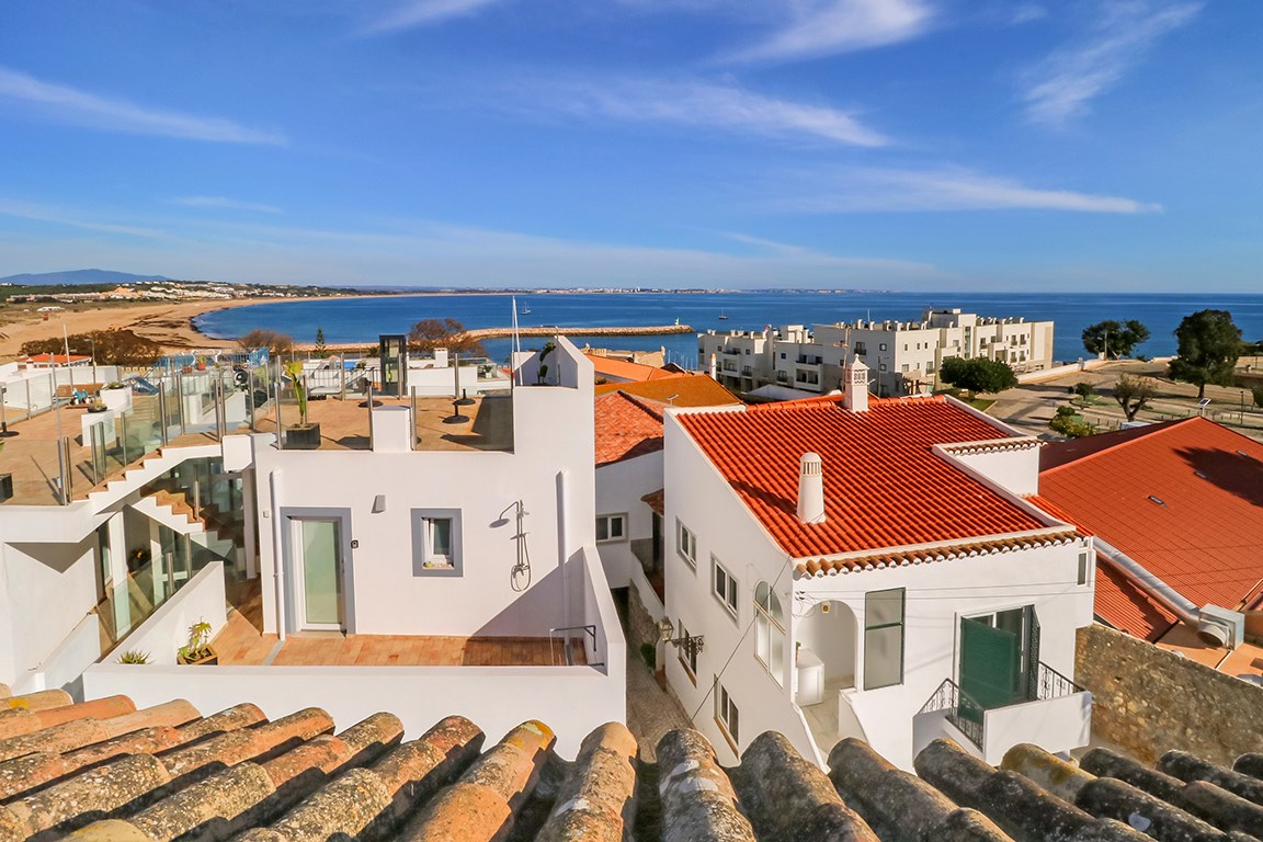 3 bedrooms Townhouse in Lagos, Portugal No. 153752