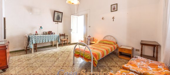 Casa de 3 dormitorios en Ruffano, Italy No. 300910 8