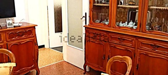 Apartamento de 4 habitaciónes en Genoa, Italy No. 261394 2