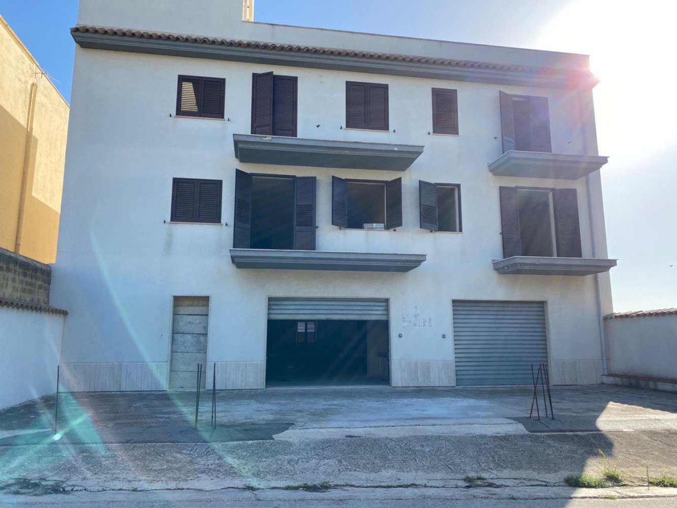 13غرفة عقار تجاري في Castelvetrano, Italy رقم 158854