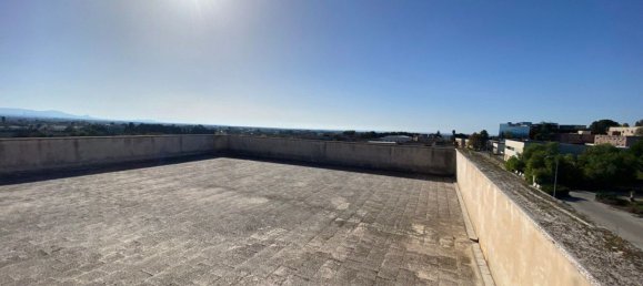 13غرفة عقار تجاري في Castelvetrano, Italy رقم 158854 48