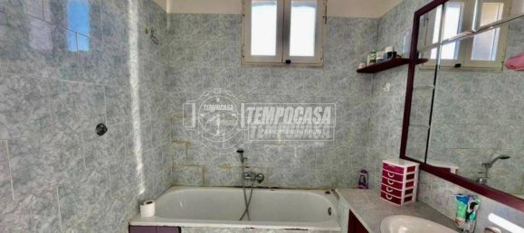 2 bedrooms Apartment in Naples, Italy No. 263130 2