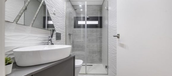 3 bedrooms House in Brito, Portugal No. 187270 11