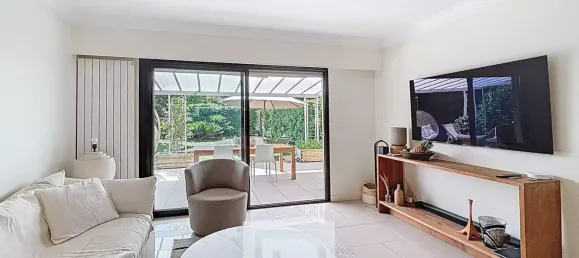 3 Schlafzimmer Wohnung in Le Cannet, France, Nr. 335184 12