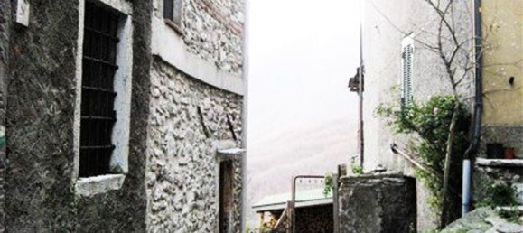 2 rooms House in Vagli Sotto, Italy No. 298461 18