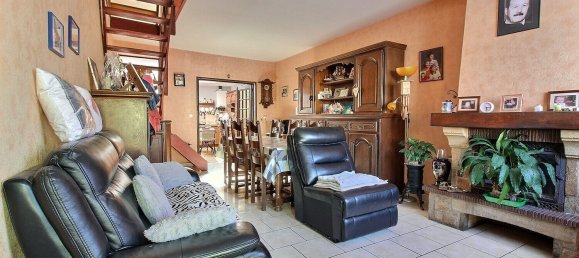 3 Schlafzimmer Haus in Wambrechies, France, Nr. 250917 2