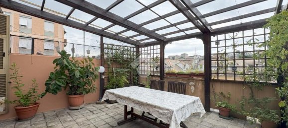 3 Schlafzimmer Penthouse in Genoa, Italy, Nr. 329445 2
