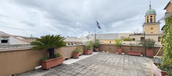3 Schlafzimmer Penthouse in Genoa, Italy, Nr. 329445 4
