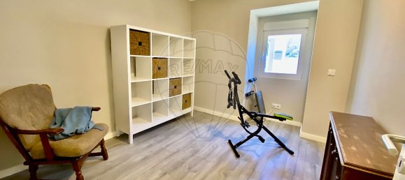 3 chambres Maison à Loures, Portugal No. 55141 7