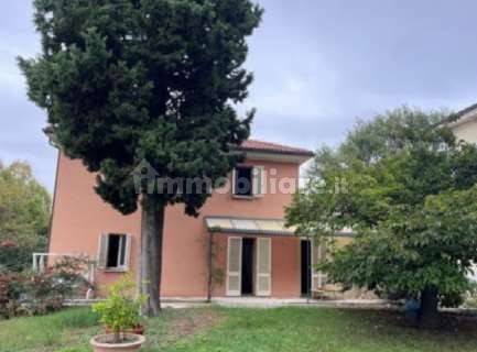 2 bedrooms Villa in Rimini, Italy No. 330518
