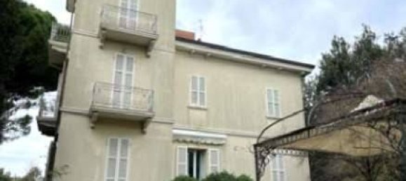 2 bedrooms Villa in Rimini, Italy No. 330518 2