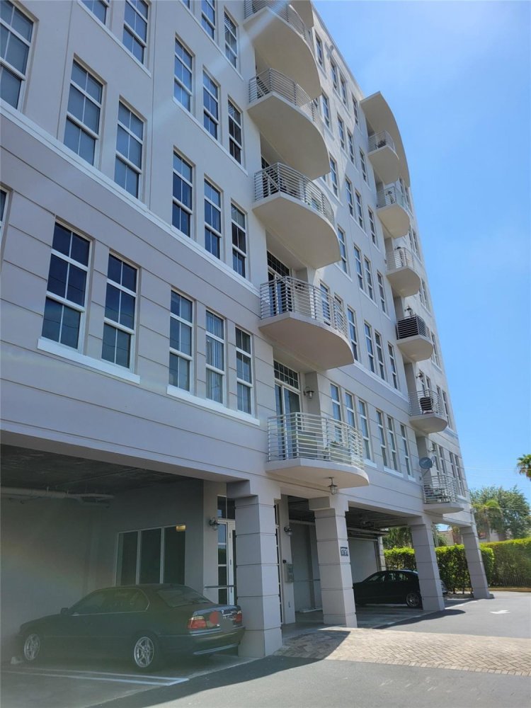1 dormitorio propiedad comercial en venta en Miami, Miami-Dade, Florida, USA № 613865