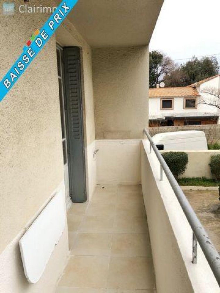 2 bedrooms Condo in Marseille, France No. 16384