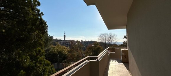 Квартира с 4 комнатами в Вибо Валентия, Италия № 39187 17