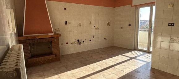 Квартира с 4 комнатами в Вибо Валентия, Италия № 39187 18