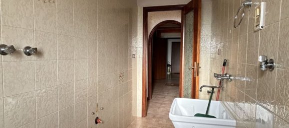 Квартира с 4 комнатами в Вибо Валентия, Италия № 39187 26