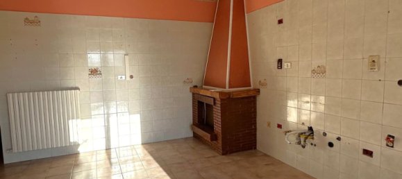 Квартира с 4 комнатами в Вибо Валентия, Италия № 39187 22