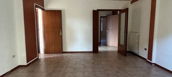 Квартира с 4 комнатами в Вибо Валентия, Италия № 39187 14