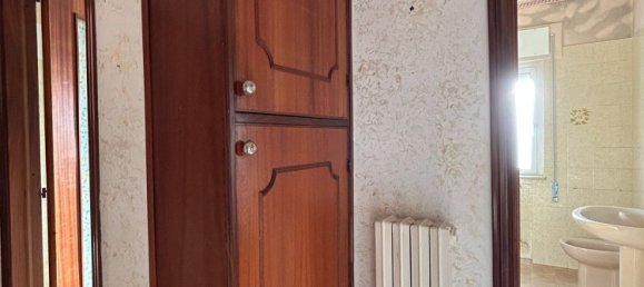 Квартира с 4 комнатами в Вибо Валентия, Италия № 39187 27