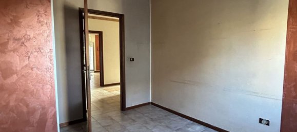 Квартира с 4 комнатами в Вибо Валентия, Италия № 39187 6