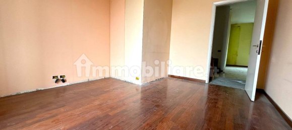 Квартира с 2 спальнями в Новара, Италия № 137818 17