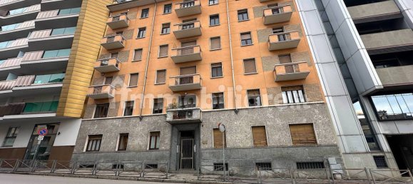 Квартира с 2 спальнями в Новара, Италия № 137818 12