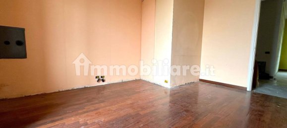 Квартира с 2 спальнями в Новара, Италия № 137818 16