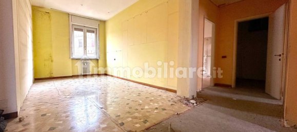 Квартира с 2 спальнями в Новара, Италия № 137818 14