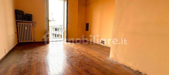 Квартира с 2 спальнями в Новара, Италия № 137818 3